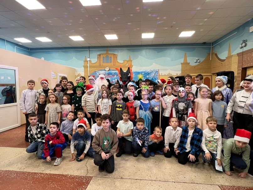 Новогодняя ёлка 2023